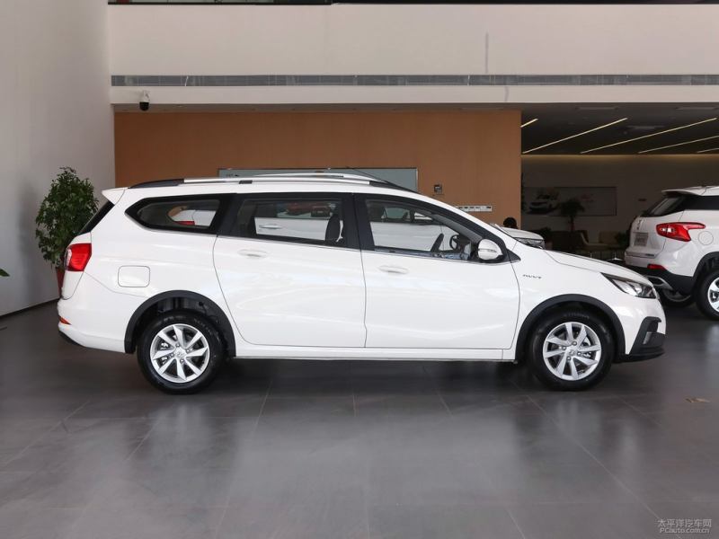 {籃球NBA投注}(宝骏310裸车多少钱?)