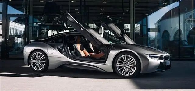 {足球投注}(宝马i8是不是纯电动车型)